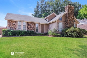 3661 BURKEHILL DR 3 Beds House for Rent - Photo Gallery 3