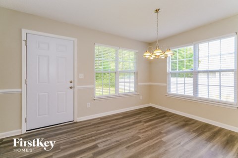 1716 Northside Drive 3 Beds Apartment for Rent
