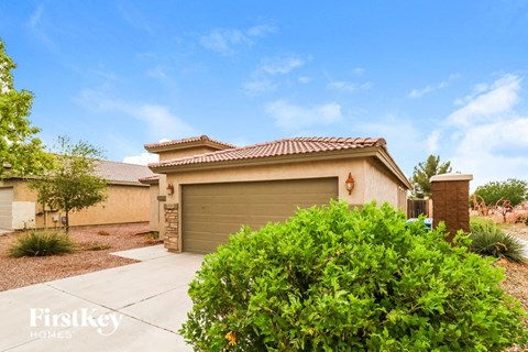 25795 W TWILIGHT Lane 3 Beds Apartment for Rent