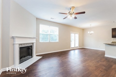 3163 SE Lilac Creek Trail 5 Beds Apartment for Rent