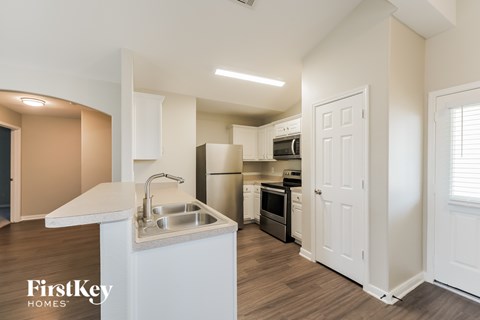 7111 Lilac Manor Ln 3 Beds Apartment for Rent