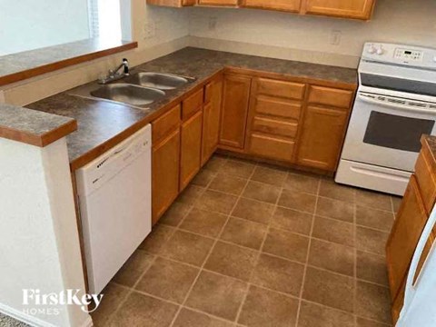 2260 Jade Avenue 3 Beds Apartment for Rent