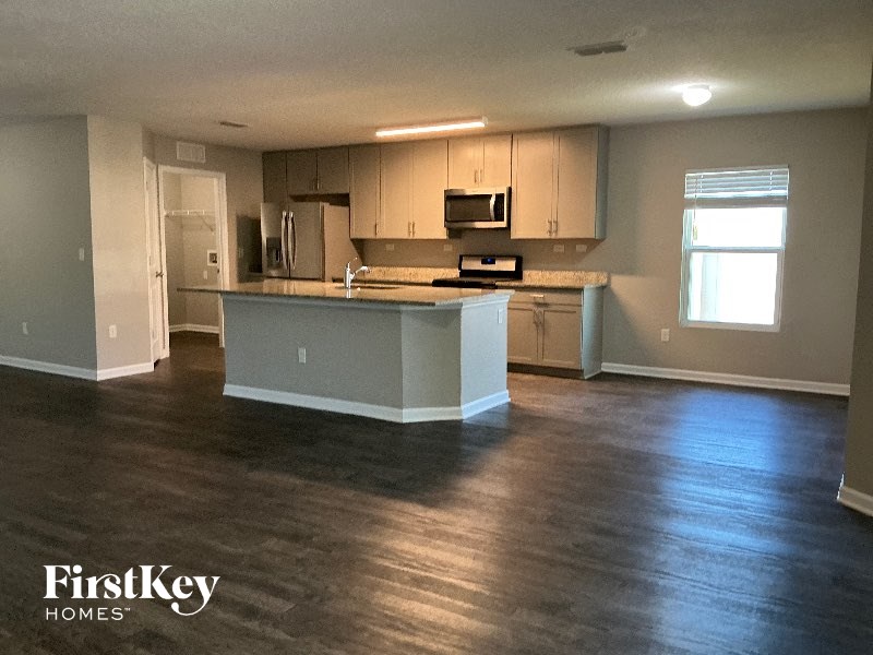 3031 GREYWOOD LANE 5 Beds House for Rent - Photo Gallery 2