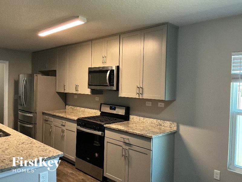 3031 GREYWOOD LANE 5 Beds House for Rent - Photo Gallery 7