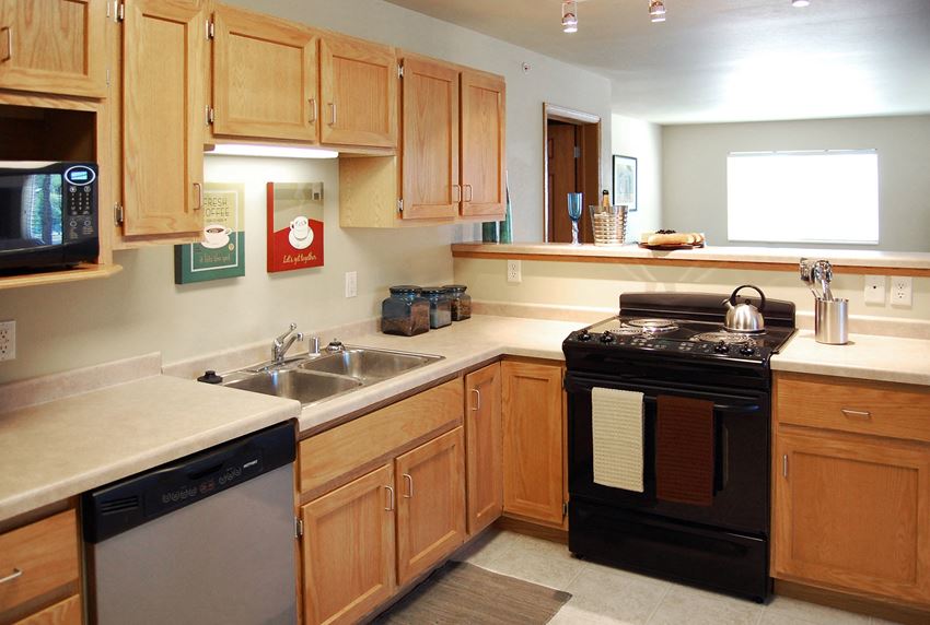 River Shores Regency House Apartments, 555 Veterans Avenue, West Bend