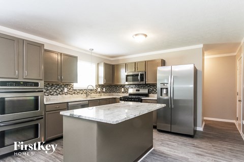 1833 BREMAN LANE 5 Beds Apartment for Rent