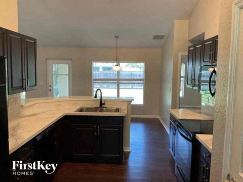 3102 LUCAYA AVENUE 4 Beds Apartment for Rent