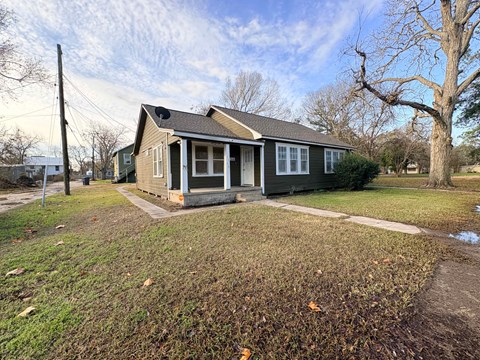 1508 5Th Street 2 Beds Apartment for Rent