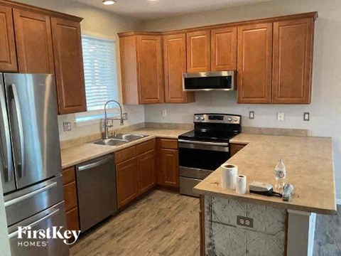 10051 Dillon 3 Beds Apartment for Rent