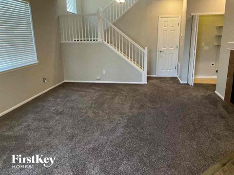 10051 Dillon 3 Beds Apartment for Rent