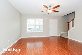 2116 Preserve Circle 3 Beds House for Rent - Photo Gallery 2