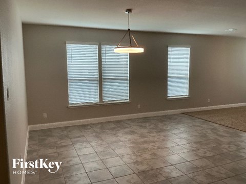 2501 Walker Avenue 4 Beds Apartment for Rent