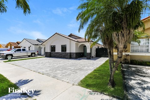 2884 W 73Rd Ter 3 Beds Apartment for Rent