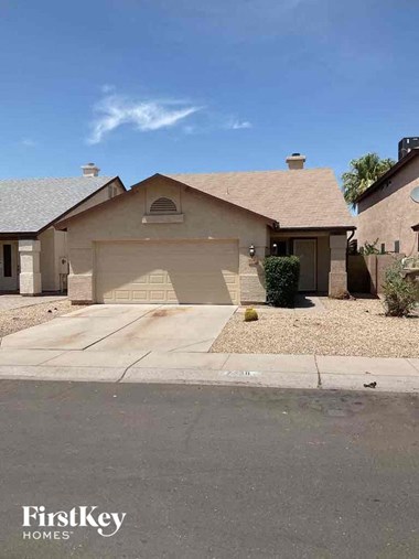 7530 W IRONWOOD Drive 3 Beds Apartment for Rent