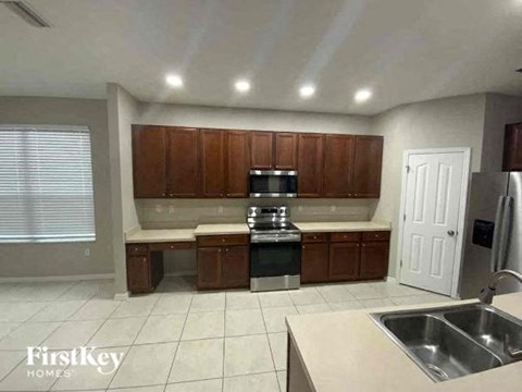 8205 CYPRESS BREEZE WAY 4 Beds Apartment for Rent