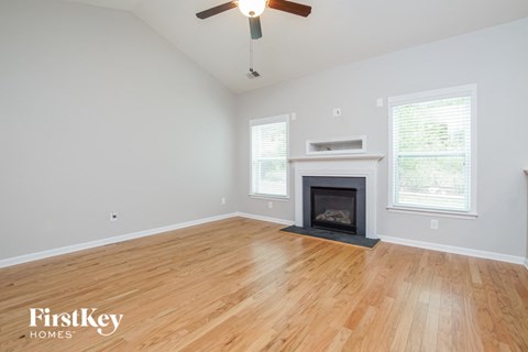 214 Lakemont Drive 3 Beds Apartment for Rent