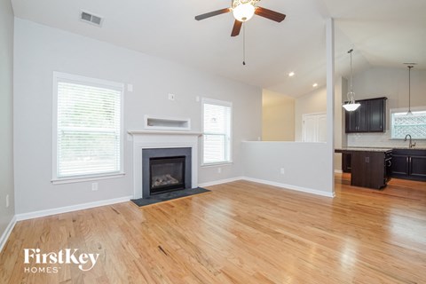 214 Lakemont Drive 3 Beds Apartment for Rent