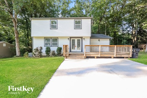 303 Glenview Drive 4 Beds Apartment for Rent