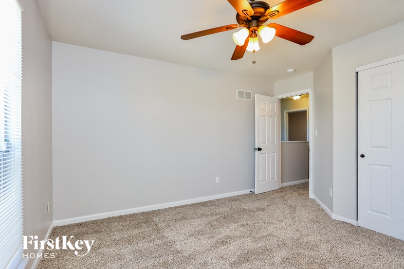 the living room is clean and ready to be staged