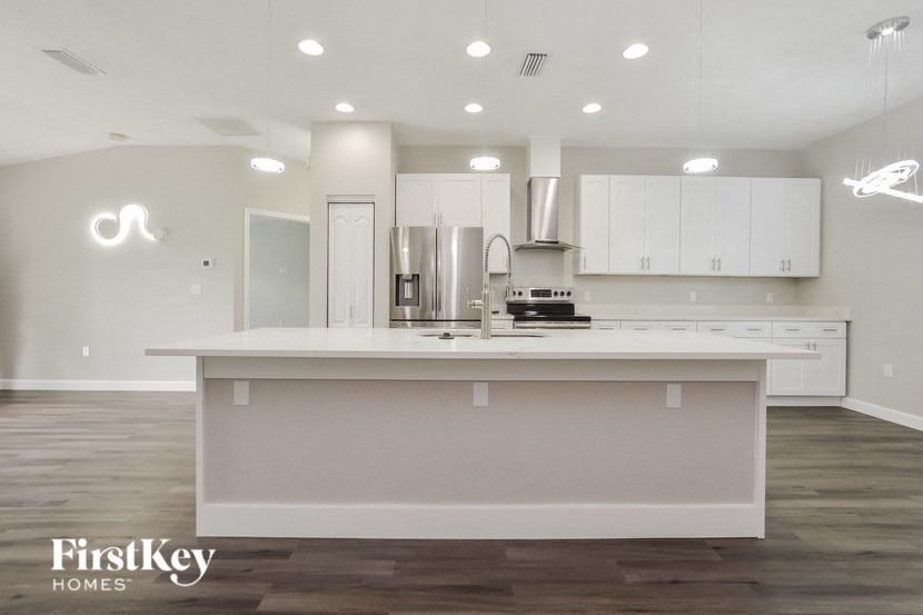 1175 ADAMS STREET 3 Beds House for Rent - Photo Gallery 6