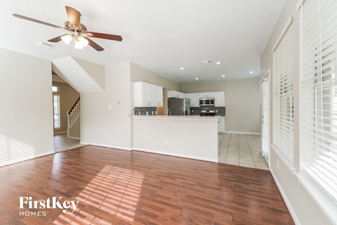 1816 Oak Lake Cir 4 Beds Apartment for Rent