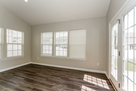 689 Keepsake Run 4 Beds Apartment for Rent