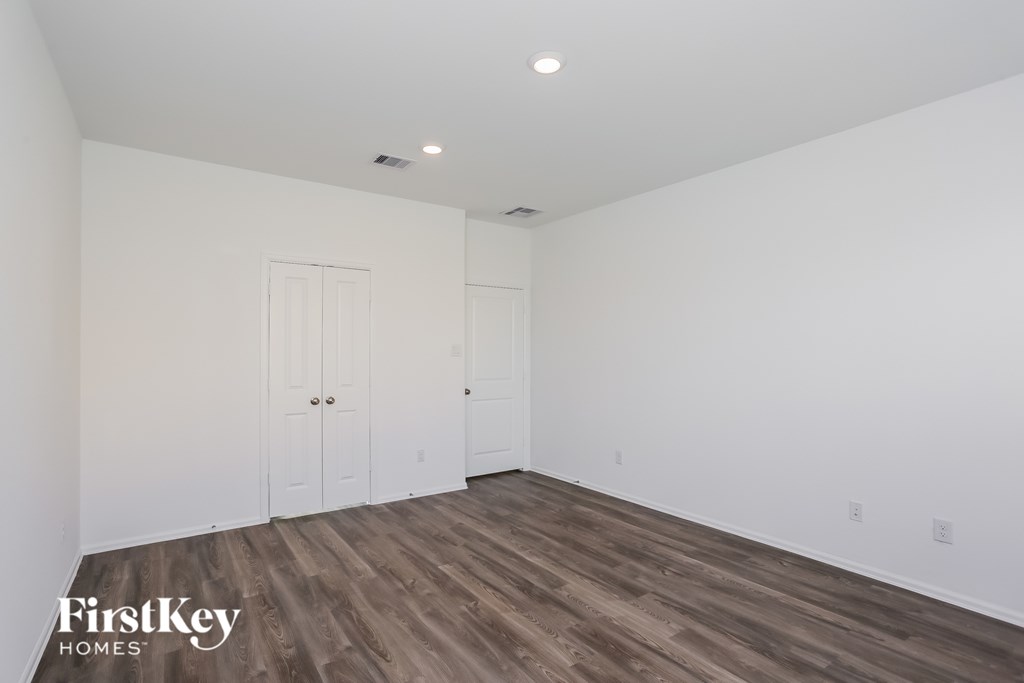 9011 Willowridge Court 5 Beds House for Rent - Photo Gallery 8