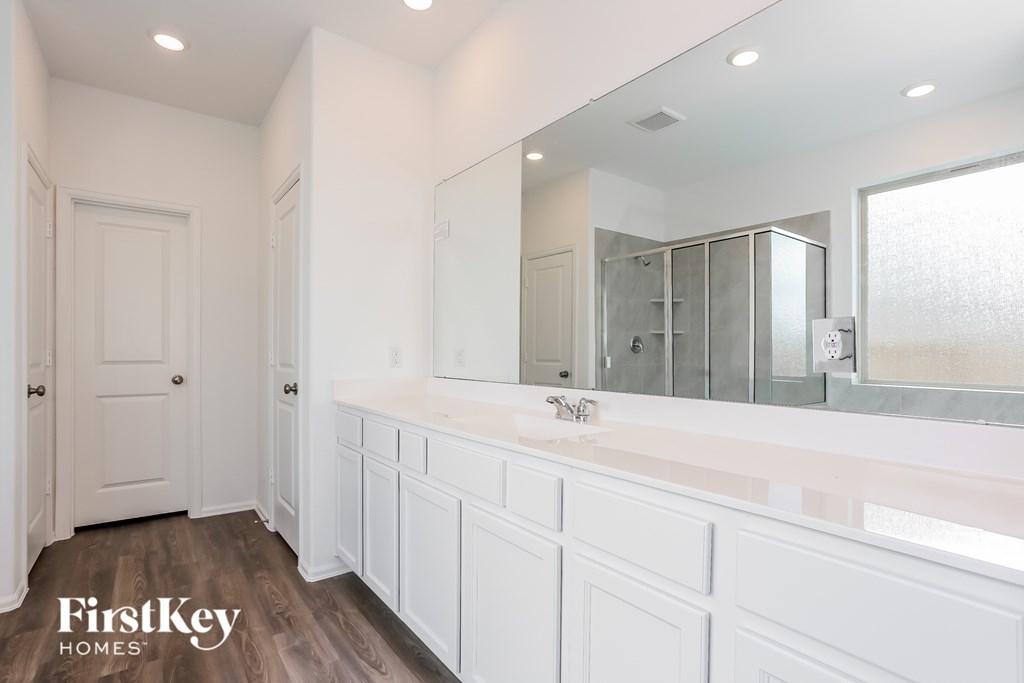 9011 Willowridge Court 5 Beds House for Rent - Photo Gallery 9