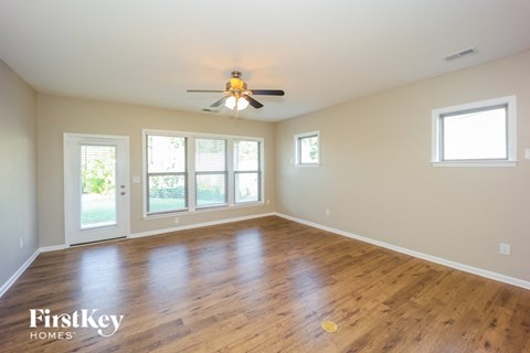 206 Florence Road 3 Beds Apartment for Rent