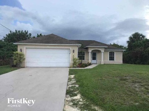 3707 7Th Street W 3 Beds Apartment for Rent