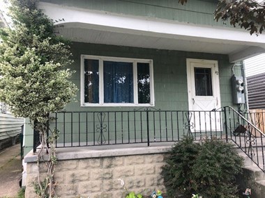 209-211  Warner Ave. 2 Beds Apartment for Rent