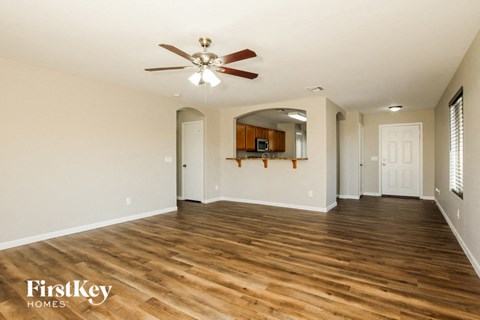 7221 W Marlette Avenue 3 Beds Apartment for Rent