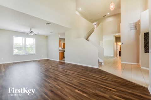 733 Wildflower Road 5 Beds Apartment for Rent