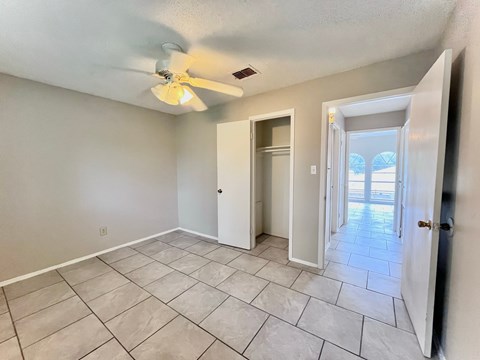 3021 Sycamore APT 8 2 Beds Apartment for Rent