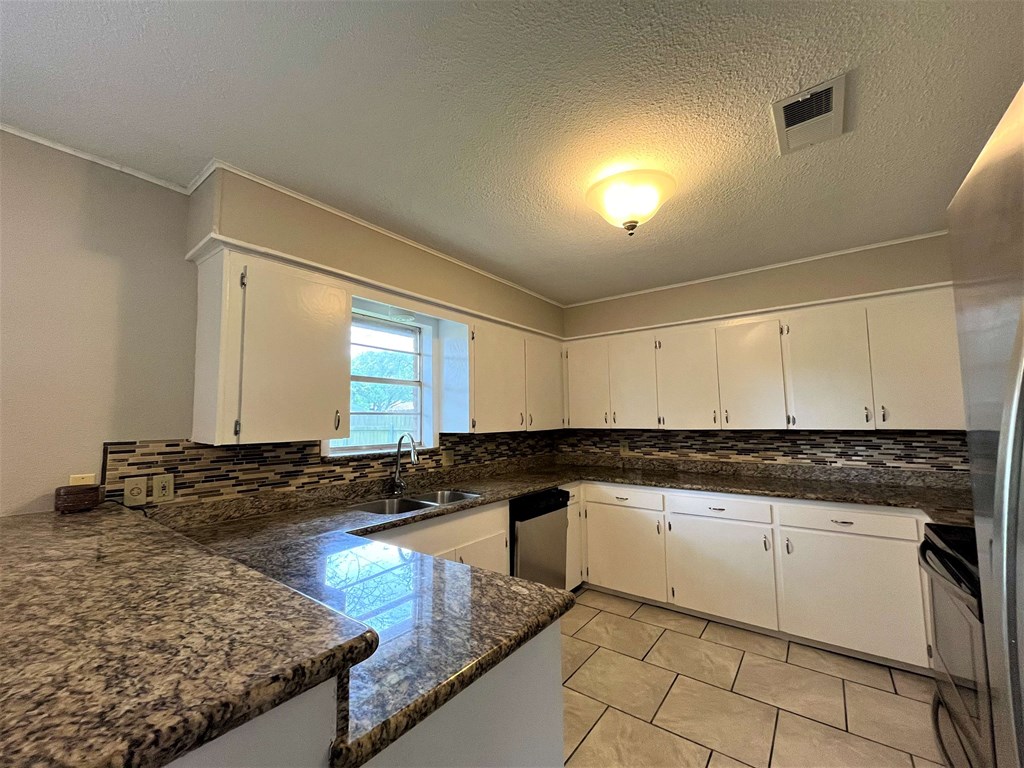 3924 Wickersham 3 Beds House for Rent - Photo Gallery 25