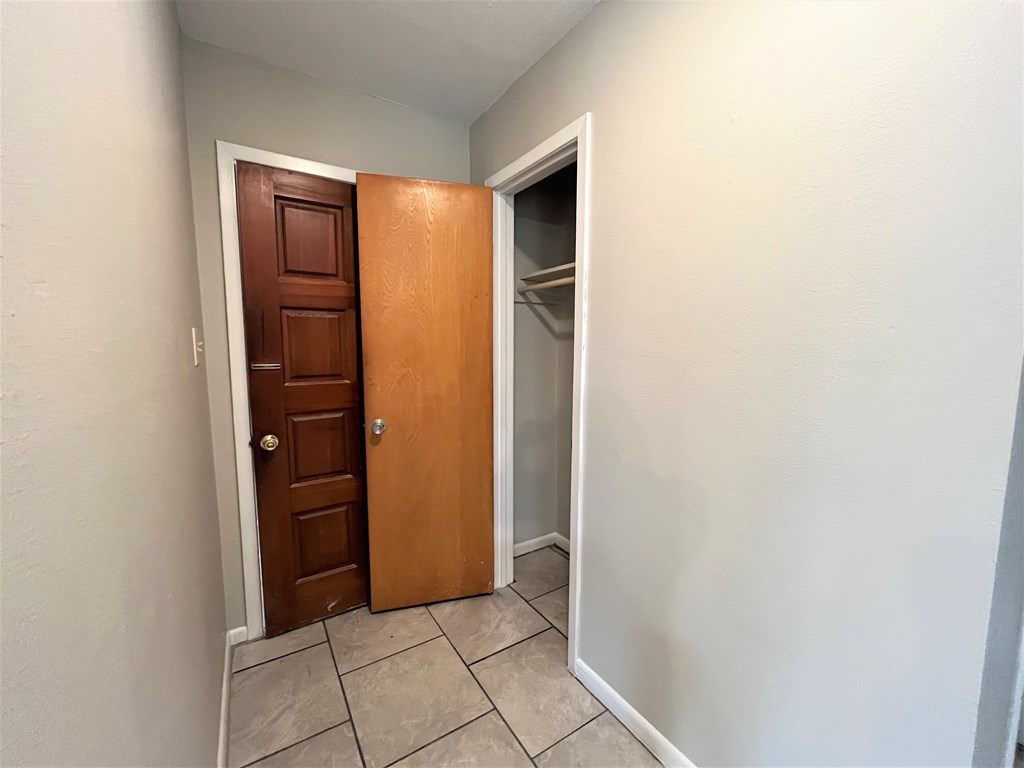 3924 Wickersham 3 Beds House for Rent - Photo Gallery 9