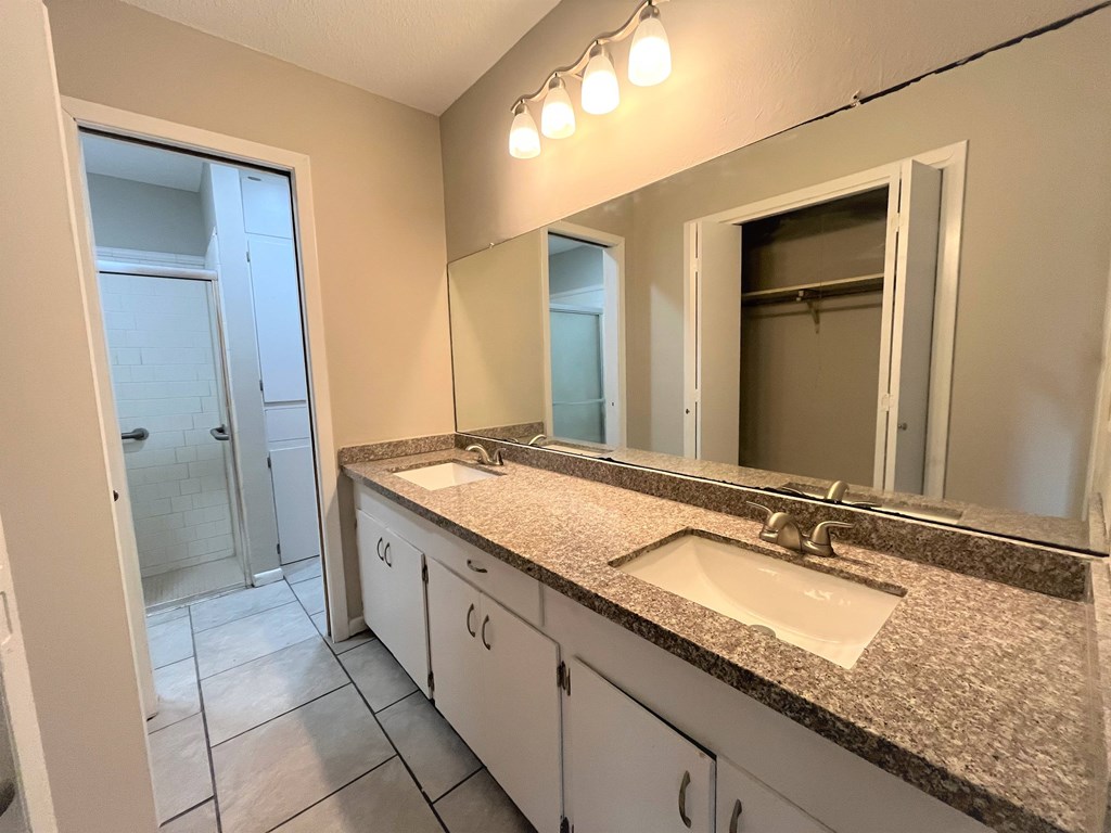 3924 Wickersham 3 Beds House for Rent - Photo Gallery 4