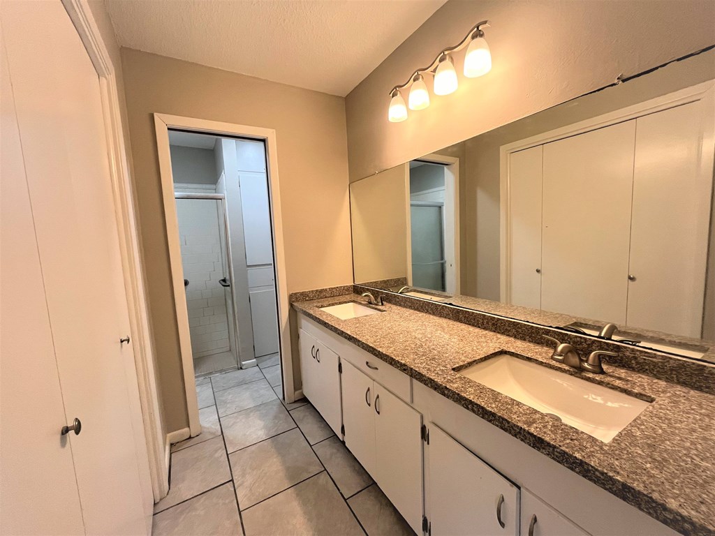 3924 Wickersham 3 Beds House for Rent - Photo Gallery 6