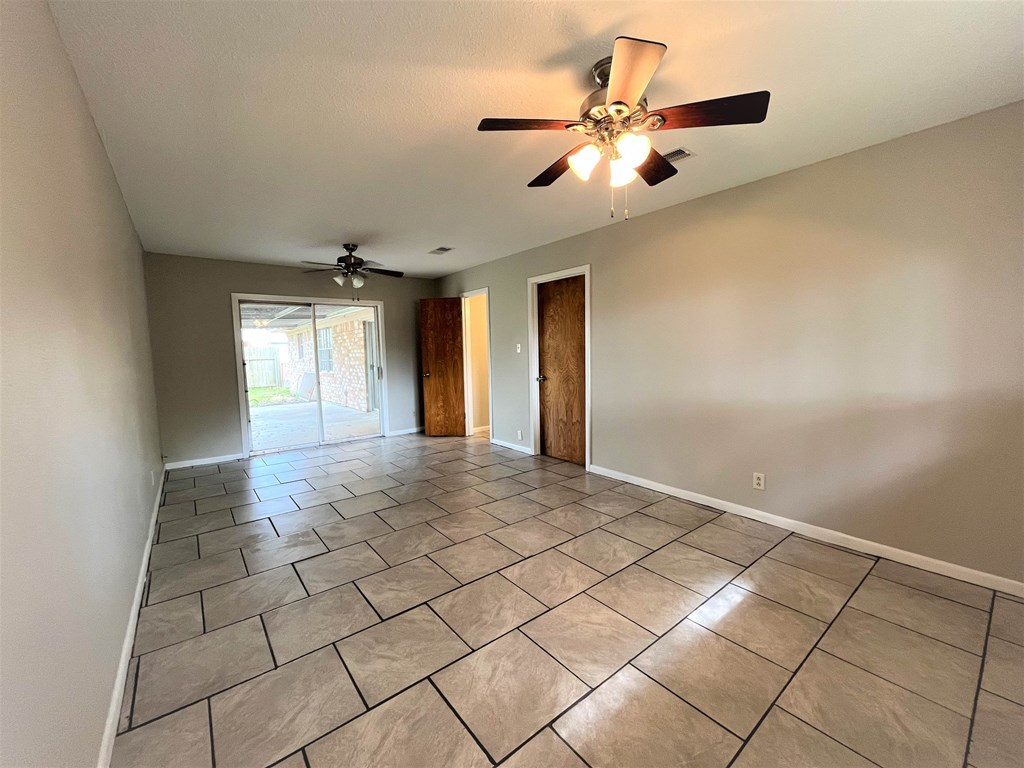 3924 Wickersham 3 Beds House for Rent - Photo Gallery 5