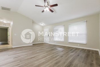 2703 Thomas Ln 3 Beds House for Rent - Photo Gallery 3