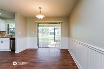 609 SE 25th Ter 3 Beds House for Rent - Photo Gallery 6