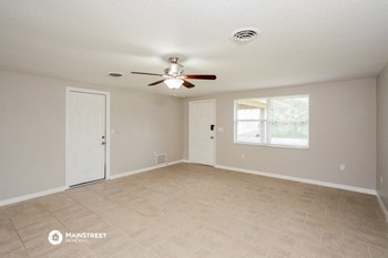 1107 SENECA RD 3 Beds House for Rent - Photo Gallery 3