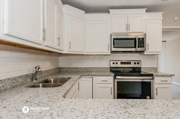 4505 DARDEN AVE 3 Beds House for Rent - Photo Gallery 6