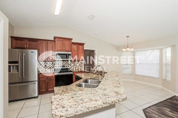 1028 POMPANO DR 3 Beds House for Rent - Photo Gallery 5