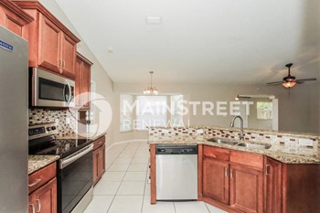 1028 POMPANO DR 3 Beds House for Rent - Photo Gallery 6
