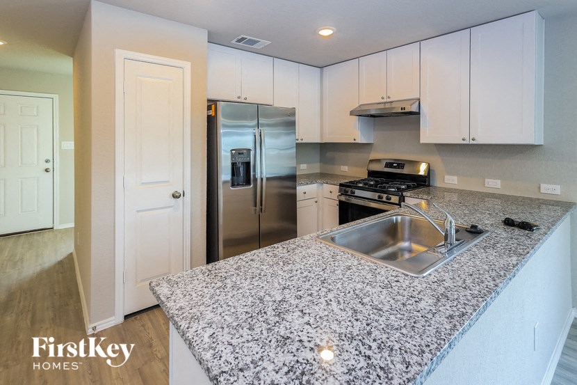 1915 Morse Way 4 Beds House for Rent - Photo Gallery 6