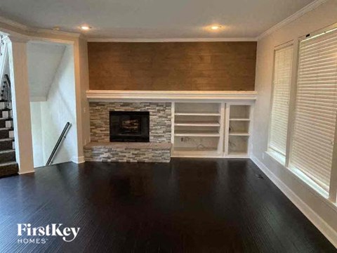 5715 Ames Avenue 4 Beds Apartment for Rent