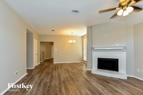 1519 CEDARCREST CIR 3 Beds Apartment for Rent