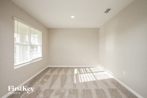 623 AUTUMN STREAM DRIVE 5 Beds Apartment for Rent