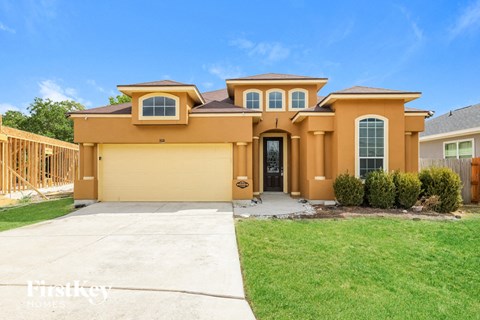 8638 Key South Way 3 Beds Apartment for Rent